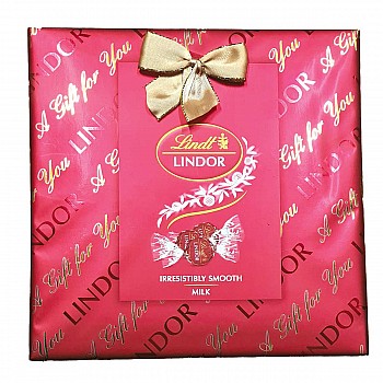 Lindt Lindor Milk Gift Wrapped Box (287g)